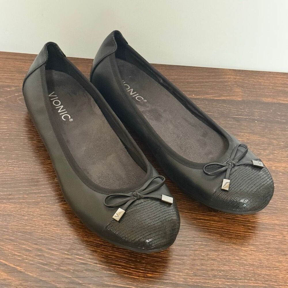 Vionic Minna Ballet Flats leather front bow silver metal hardware textured black